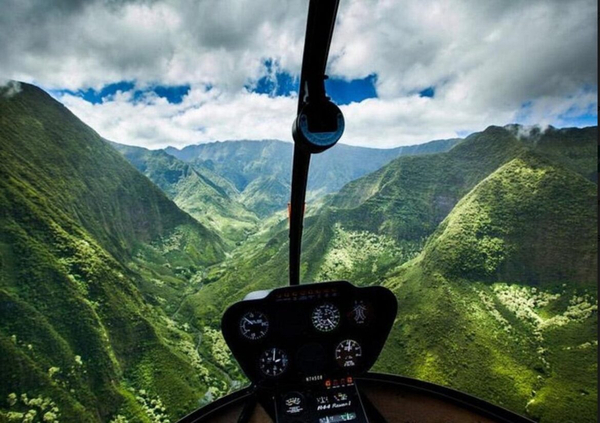 Path to Pali Passage Helicopter Tour
