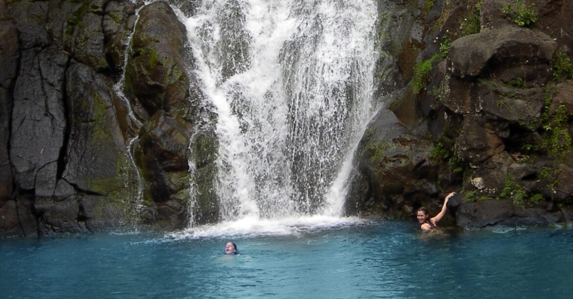 Oahu land adventures and cultural tours