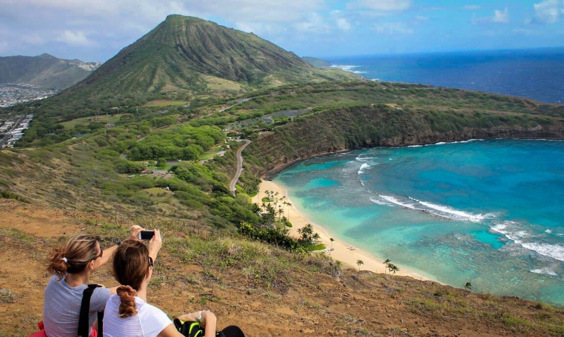 The only ALL-INCLUSIVE Ultimate Circle Island Adventure on Oahu with Lunch, Arboretum visit and Waimea Waterfall!