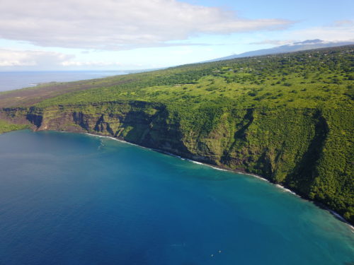 Aerial photo of Kealakekua Bay, Big Island, Hawaii and the Captain Cook Monument